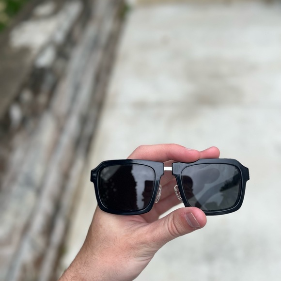 Prada SPR 09X Sunglasses - Picture 6 of 7